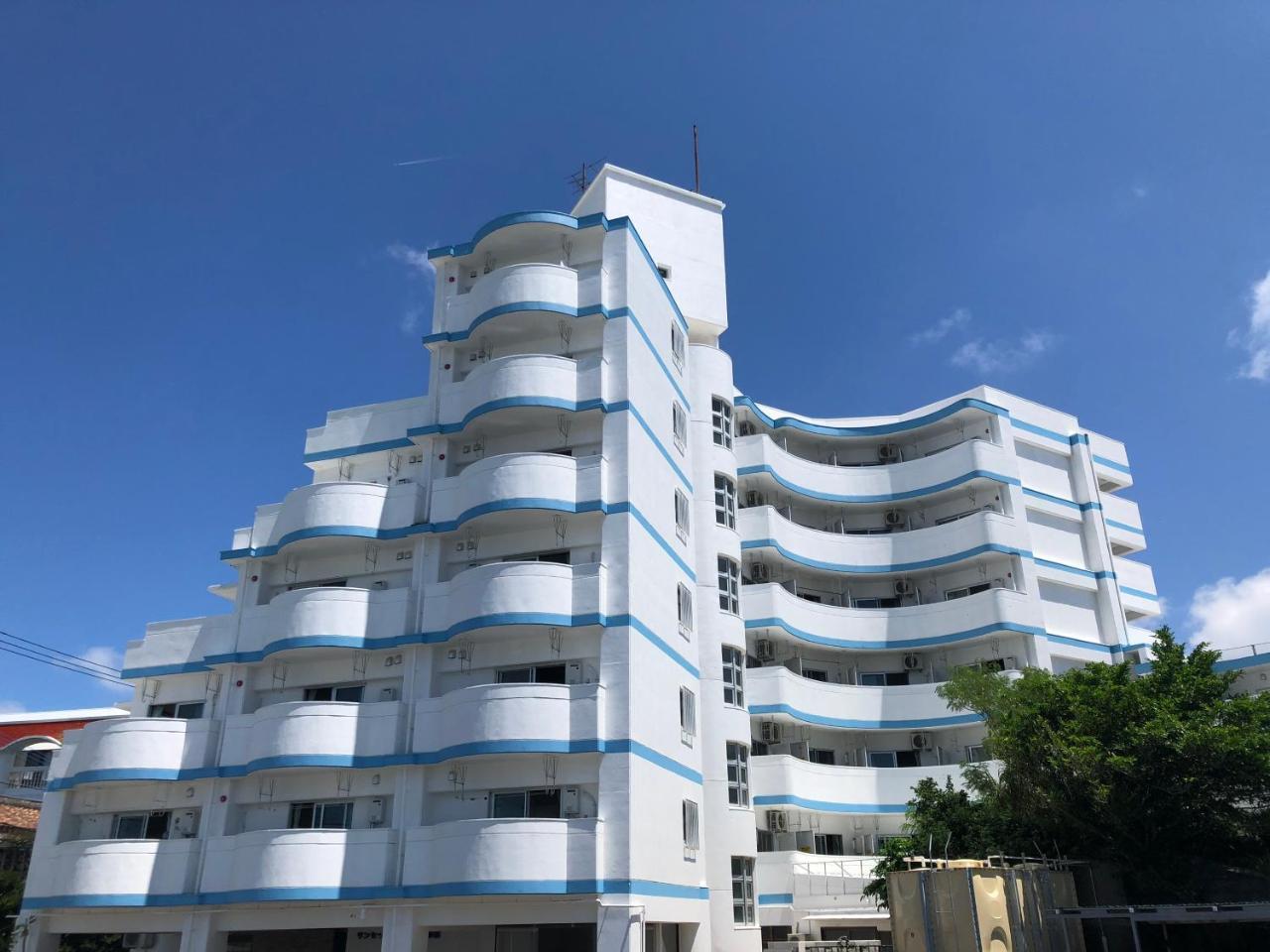 Sunset Hills Inn Naha Exterior foto