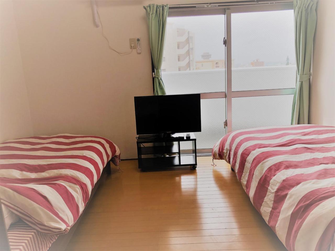Sunset Hills Inn Naha Exterior foto